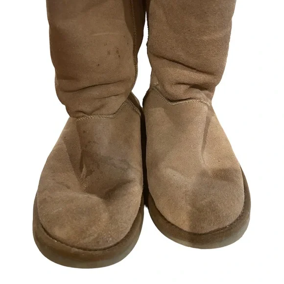 UGG Classic Tall Tan Wool Lined Sheepskin Boots Women’s size 9 Well Loved - Picture 6 of 6